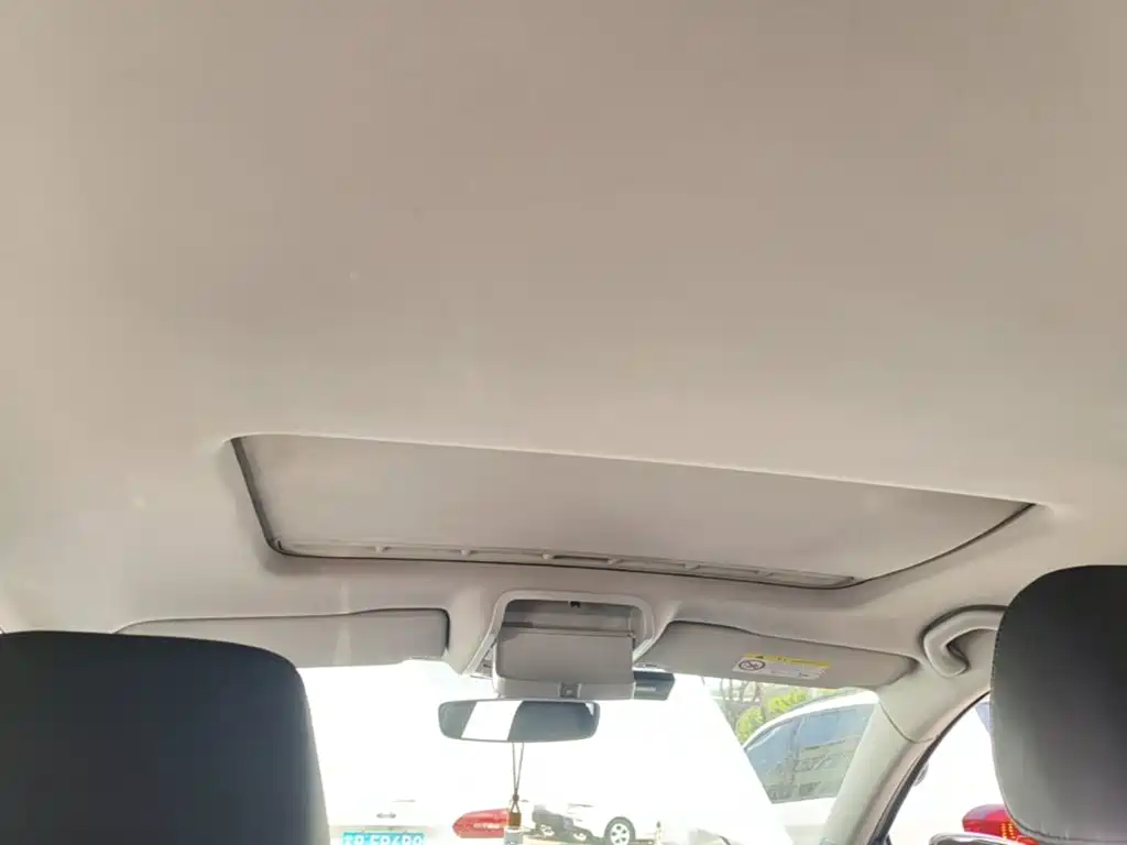 Volkswagen Sagitar 2018 1.6L Automatic Comfort