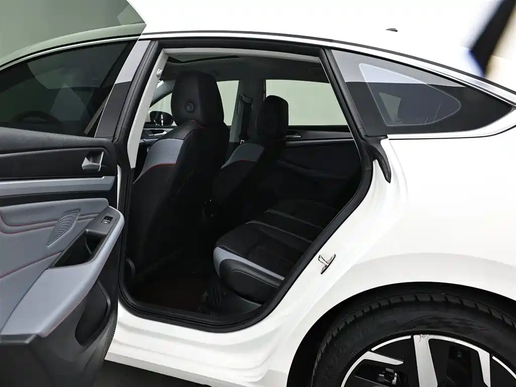 Volkswagen Lamando 2023 Lamando L 280TSI DSG Cool Edition