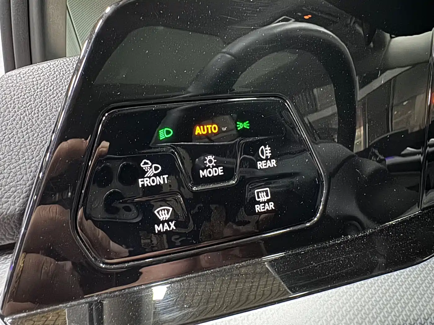Volkswagen Golf 2023 280TSI DSG Pro 20th Anniversary Edition