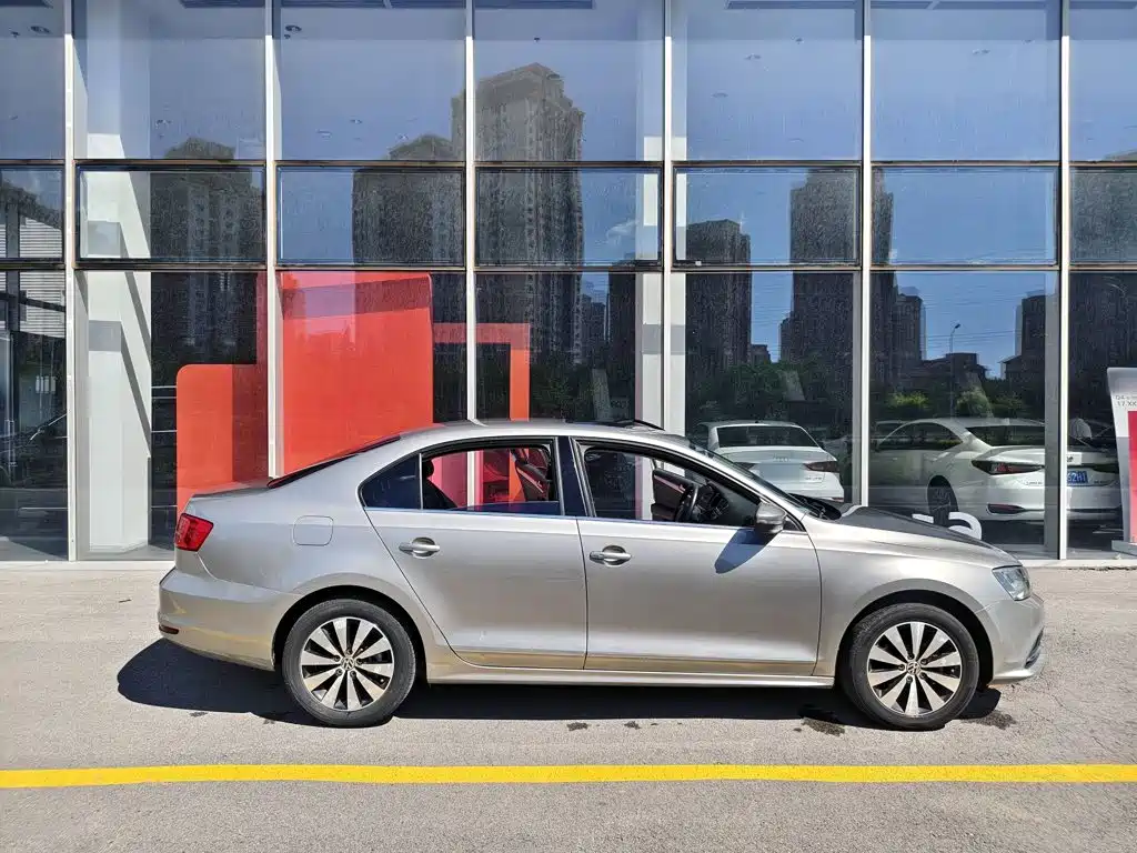 Volkswagen Sagitar 2018 280TSI DSG Comfort