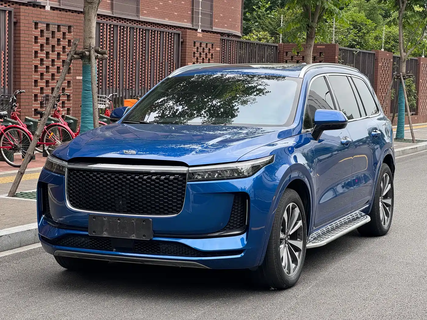 Li Auto Li ONE 2020 Extended Range 6-seater
