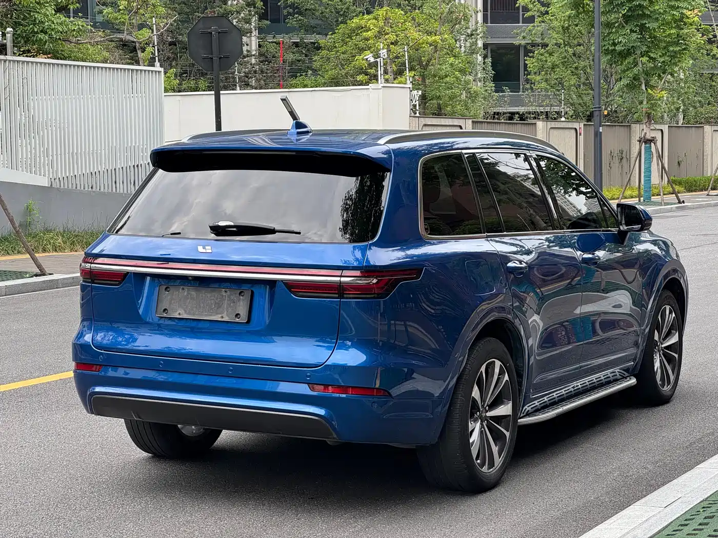 Li Auto Li ONE 2020 Extended Range 6-seater