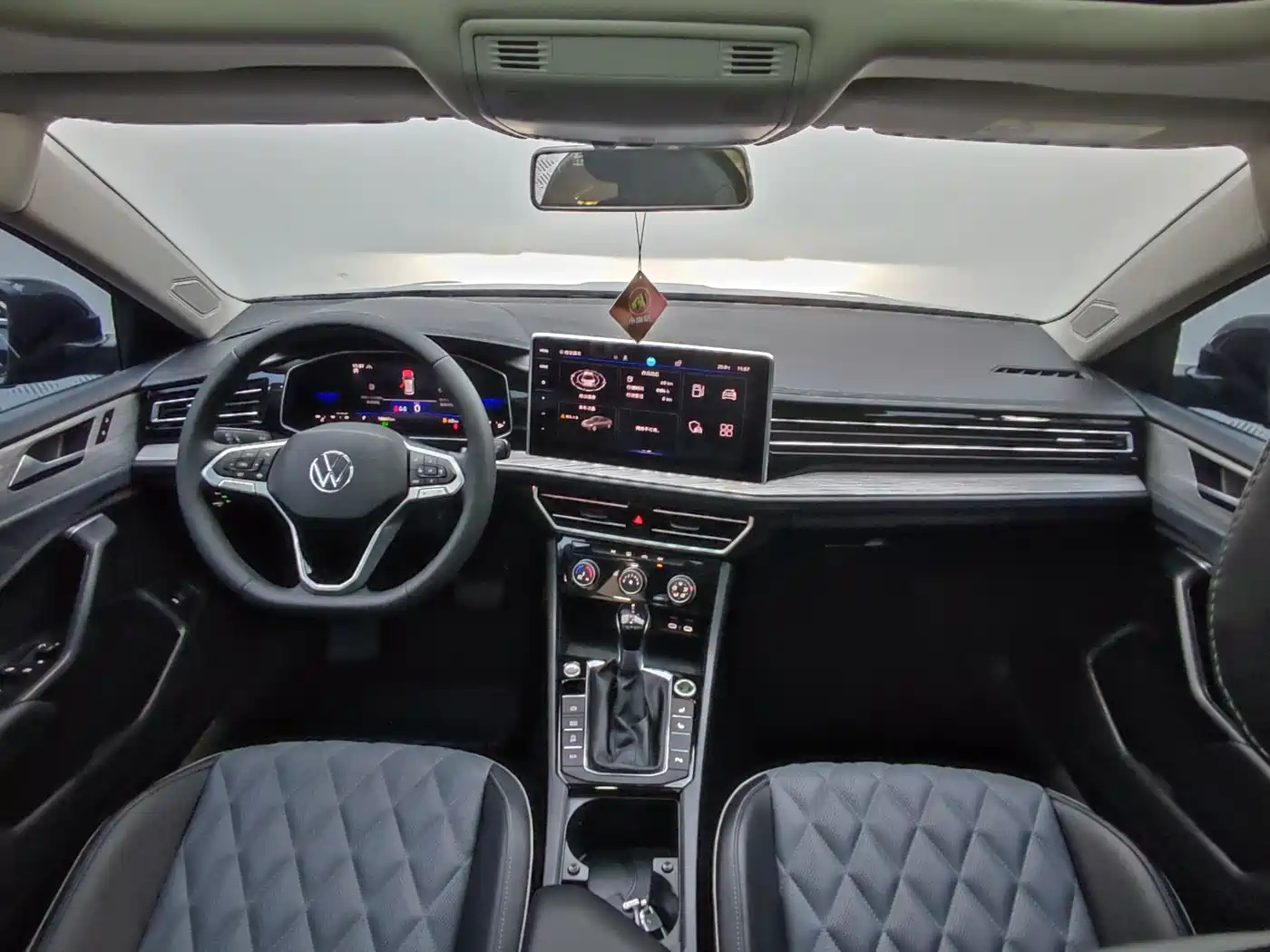 Volkswagen Sagitar 2023 280TSI DSG Beyond Lite