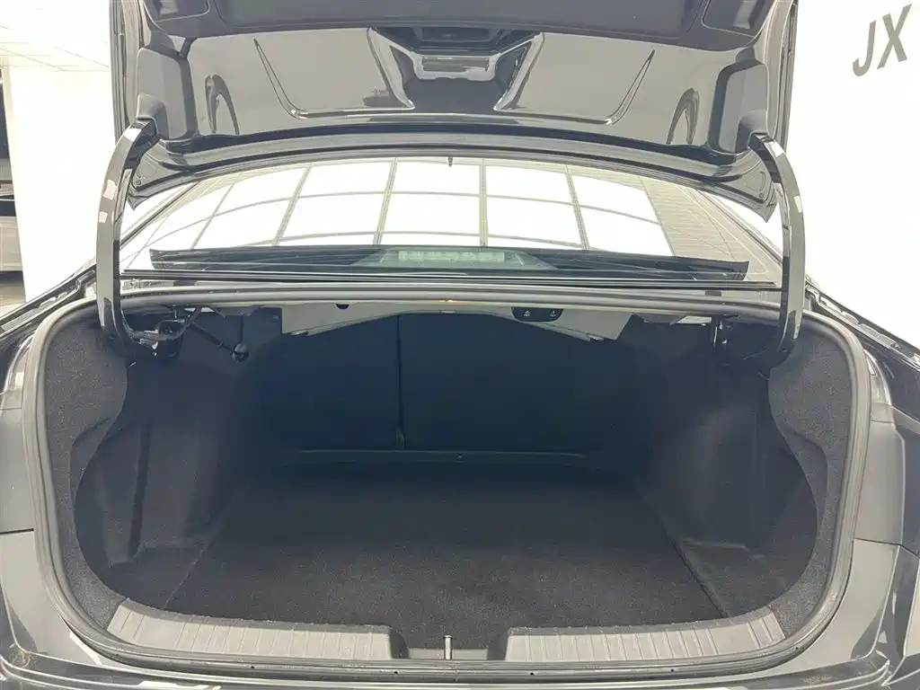 Volkswagen Sagitar 2023 280TSI DSG Beyond Lite