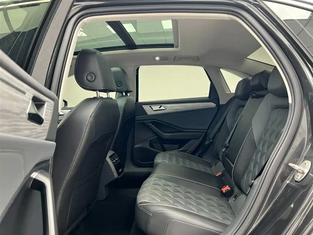 Volkswagen Sagitar 2023 280TSI DSG Beyond Lite