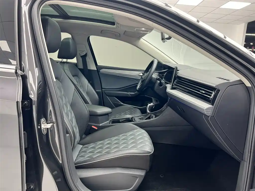 Volkswagen Sagitar 2023 280TSI DSG Beyond Lite