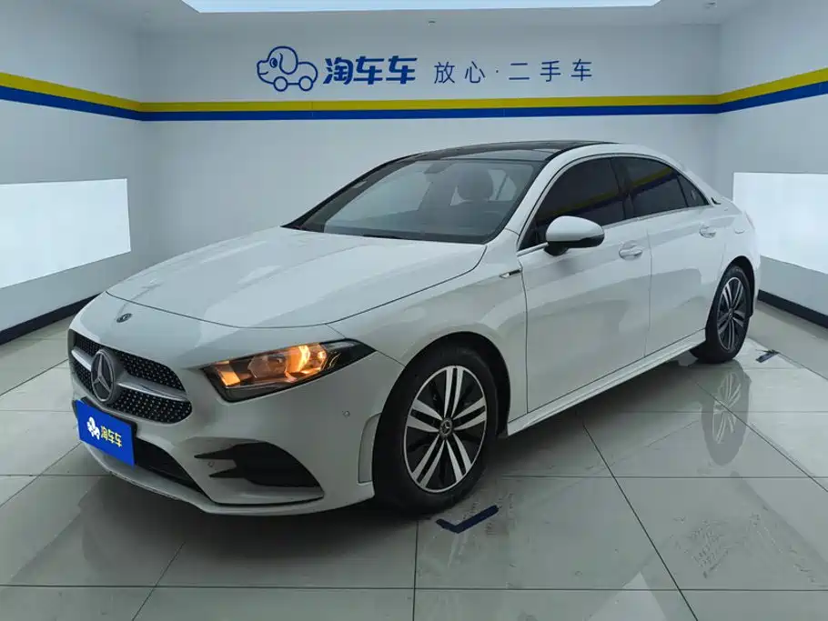 Mercedes-Benz Mercedes-Benz A-Class 2019 A 180 L Sport Sedan