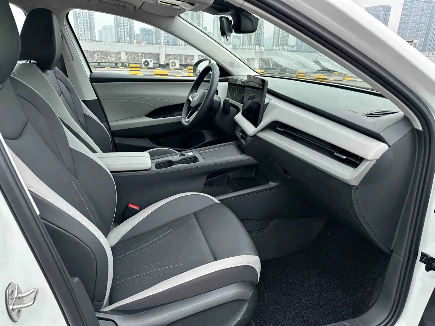 Volkswagen Sagitar 2026 S 1.5L Base Model
