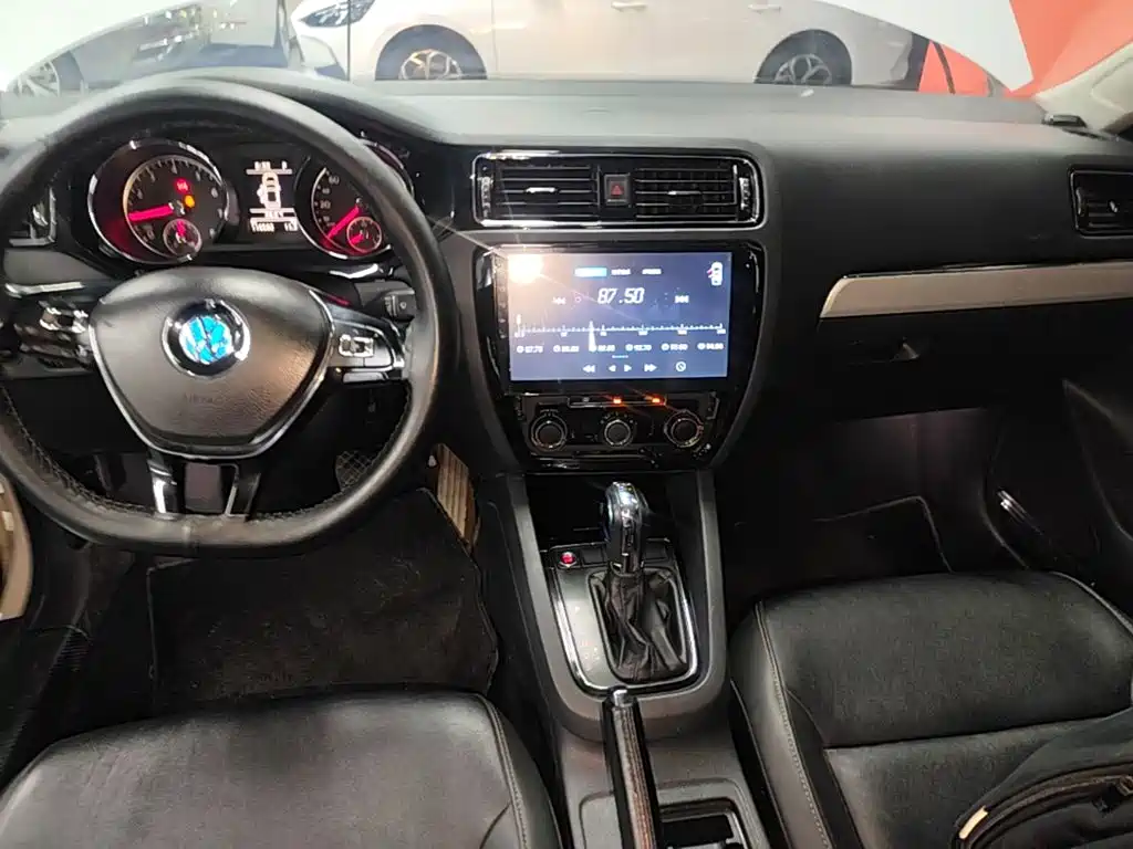 Volkswagen Sagitar 2017 230TSI Automatic Comfort