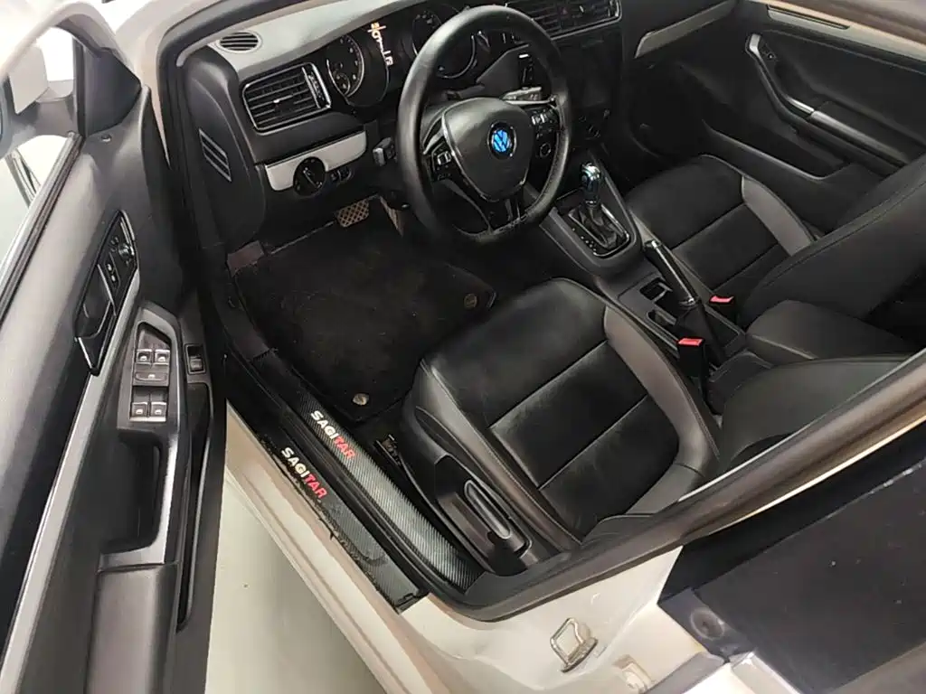 Volkswagen Sagitar 2017 230TSI Automatic Comfort