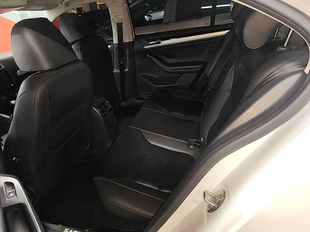 Volkswagen Sagitar 2017 230TSI Automatic Comfort