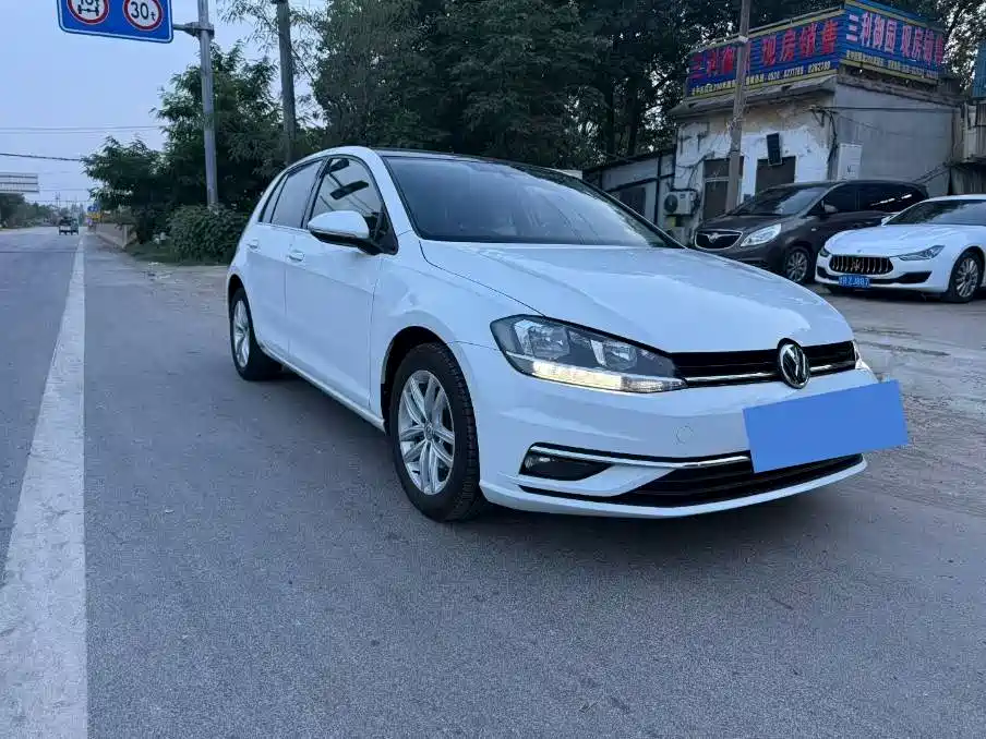 Volkswagen Golf 2018 1.6L Automatic Comfort