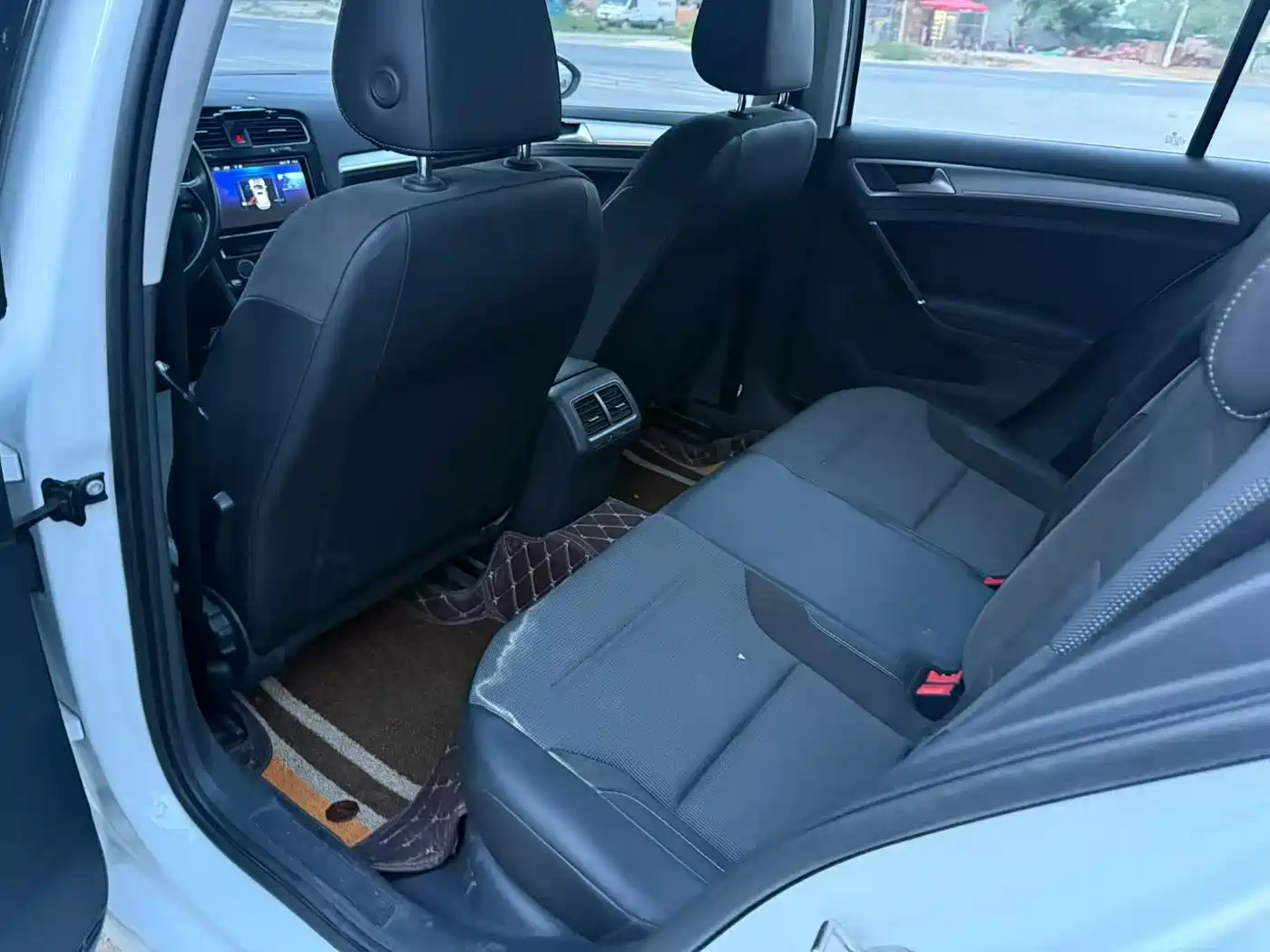 Volkswagen Golf 2018 1.6L Automatic Comfort