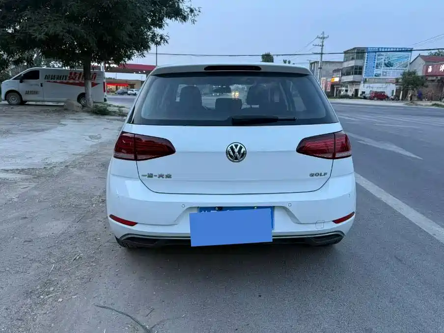 Volkswagen Golf 2018 1.6L Automatic Comfort