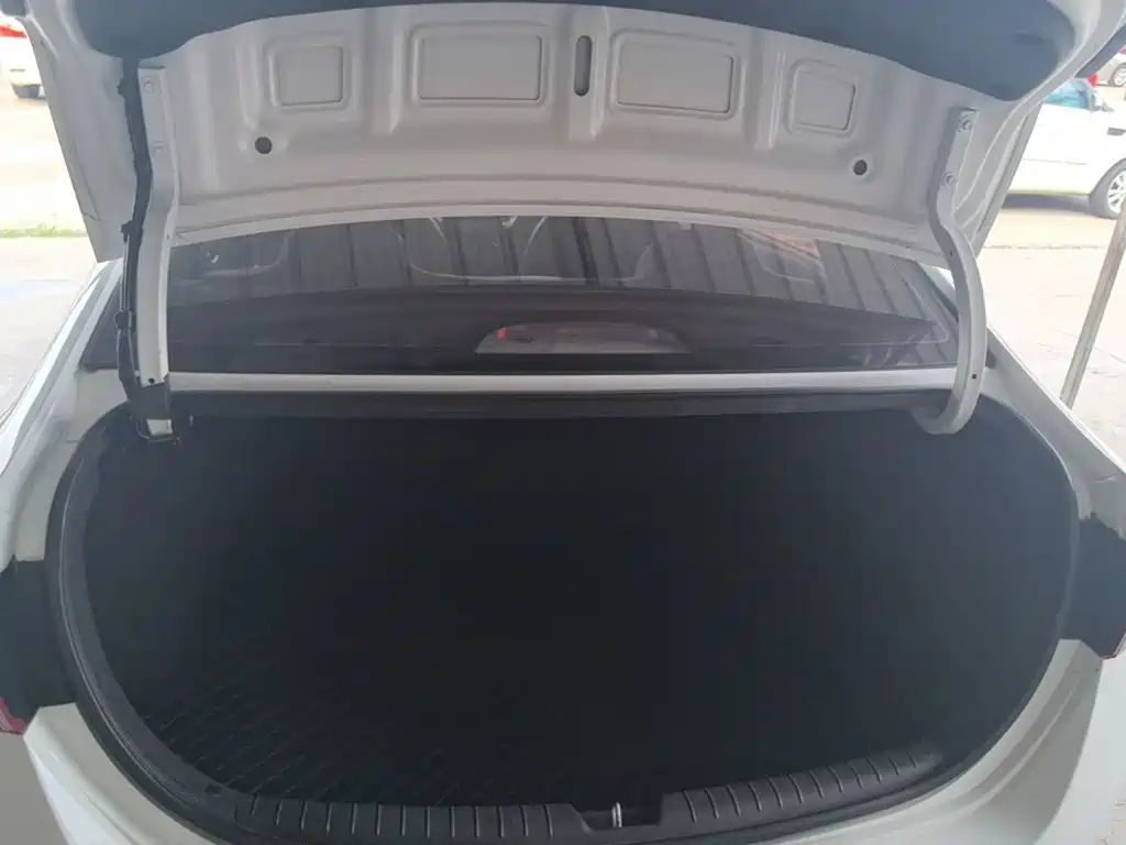 Hyundai Hyundai Verna 2016 1.4L Manual Cool Edition GLS