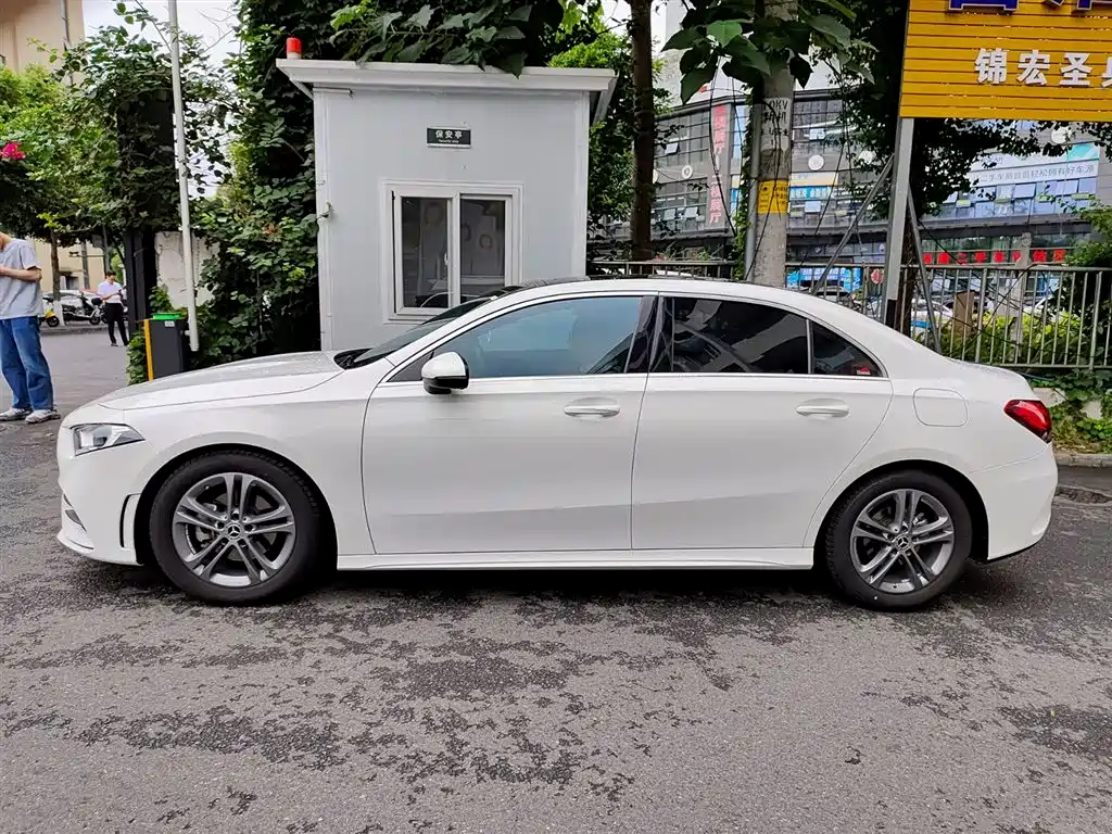 Mercedes-Benz Mercedes-Benz A-Class 2021 Facelift A 180 L Sport Sedan