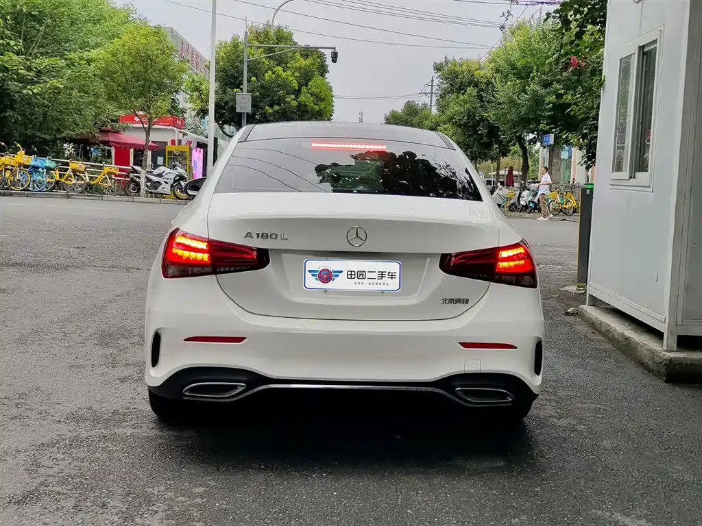 Mercedes-Benz Mercedes-Benz A-Class 2021 Facelift A 180 L Sport Sedan