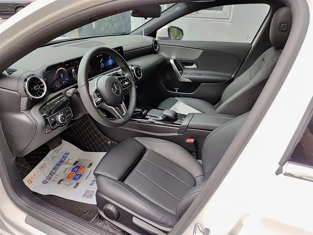 Mercedes-Benz Mercedes-Benz A-Class 2021 Facelift A 180 L Sport Sedan