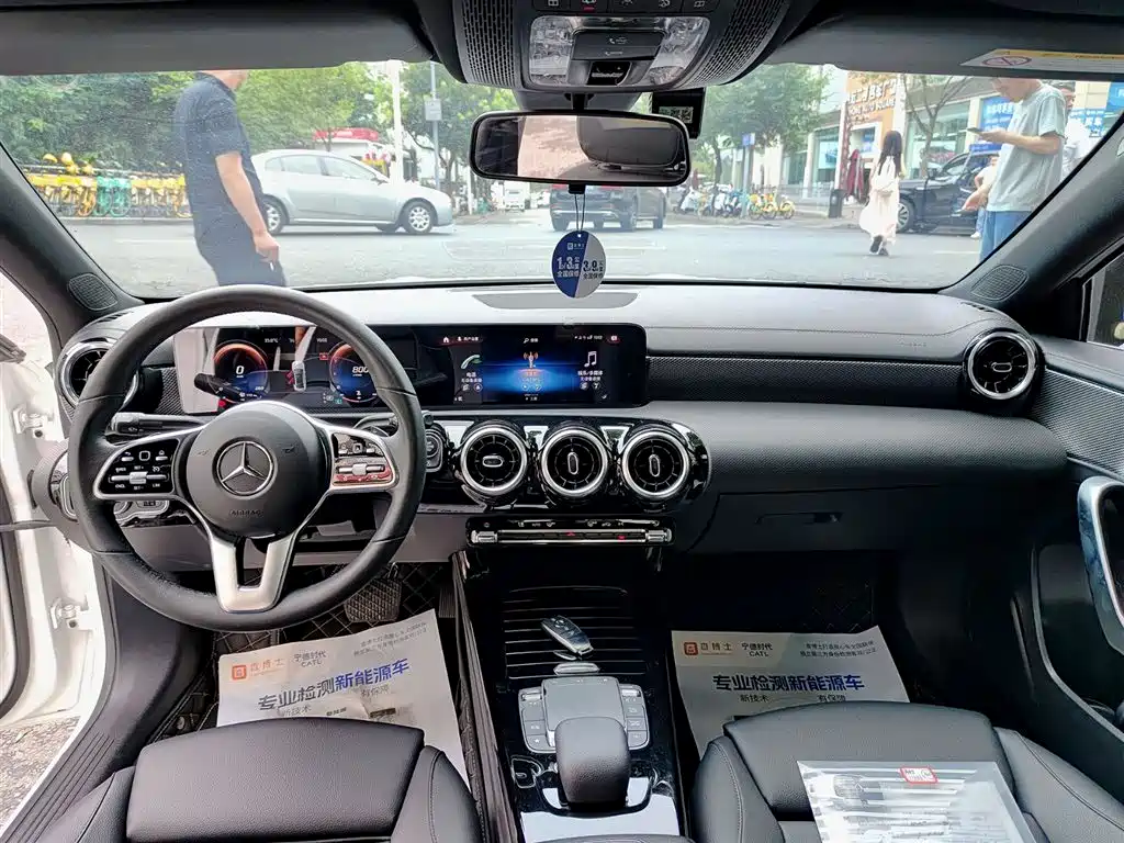 Mercedes-Benz Mercedes-Benz A-Class 2021 Facelift A 180 L Sport Sedan