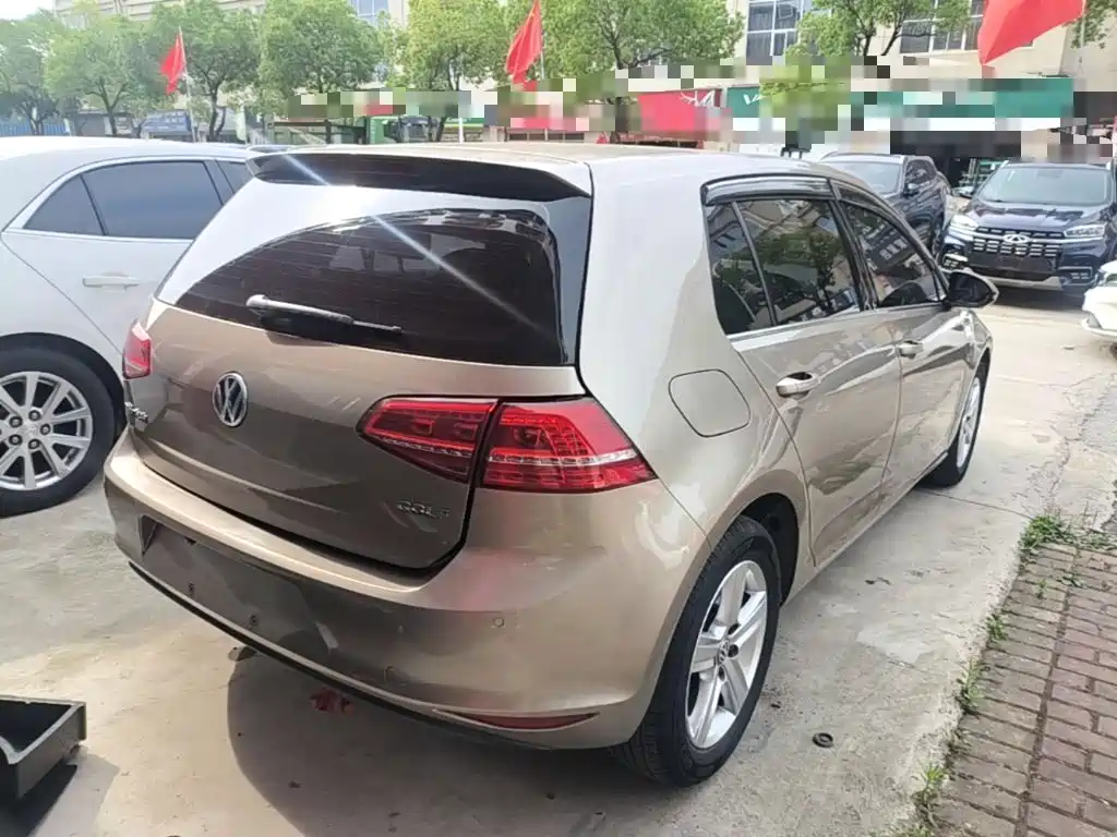 Volkswagen Golf 2016 1.6L Automatic Comfort