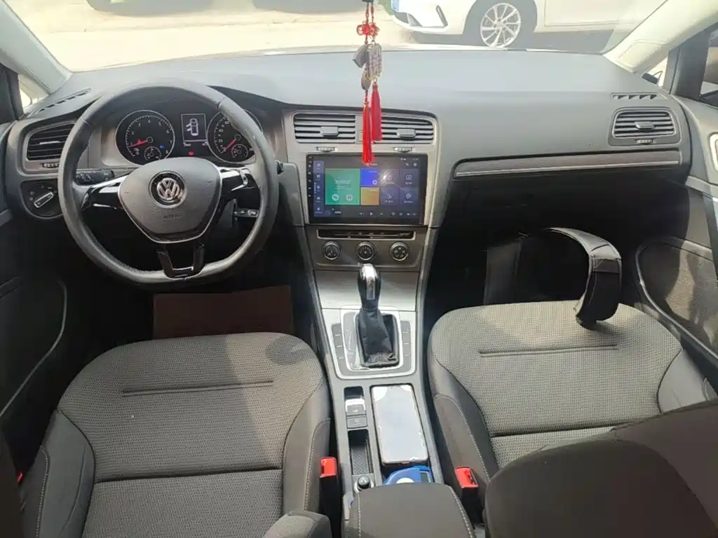 Volkswagen Golf 2016 1.6L Automatic Comfort