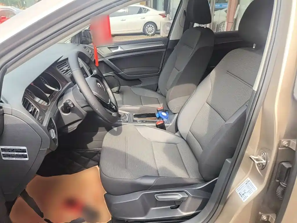 Volkswagen Golf 2016 1.6L Automatic Comfort