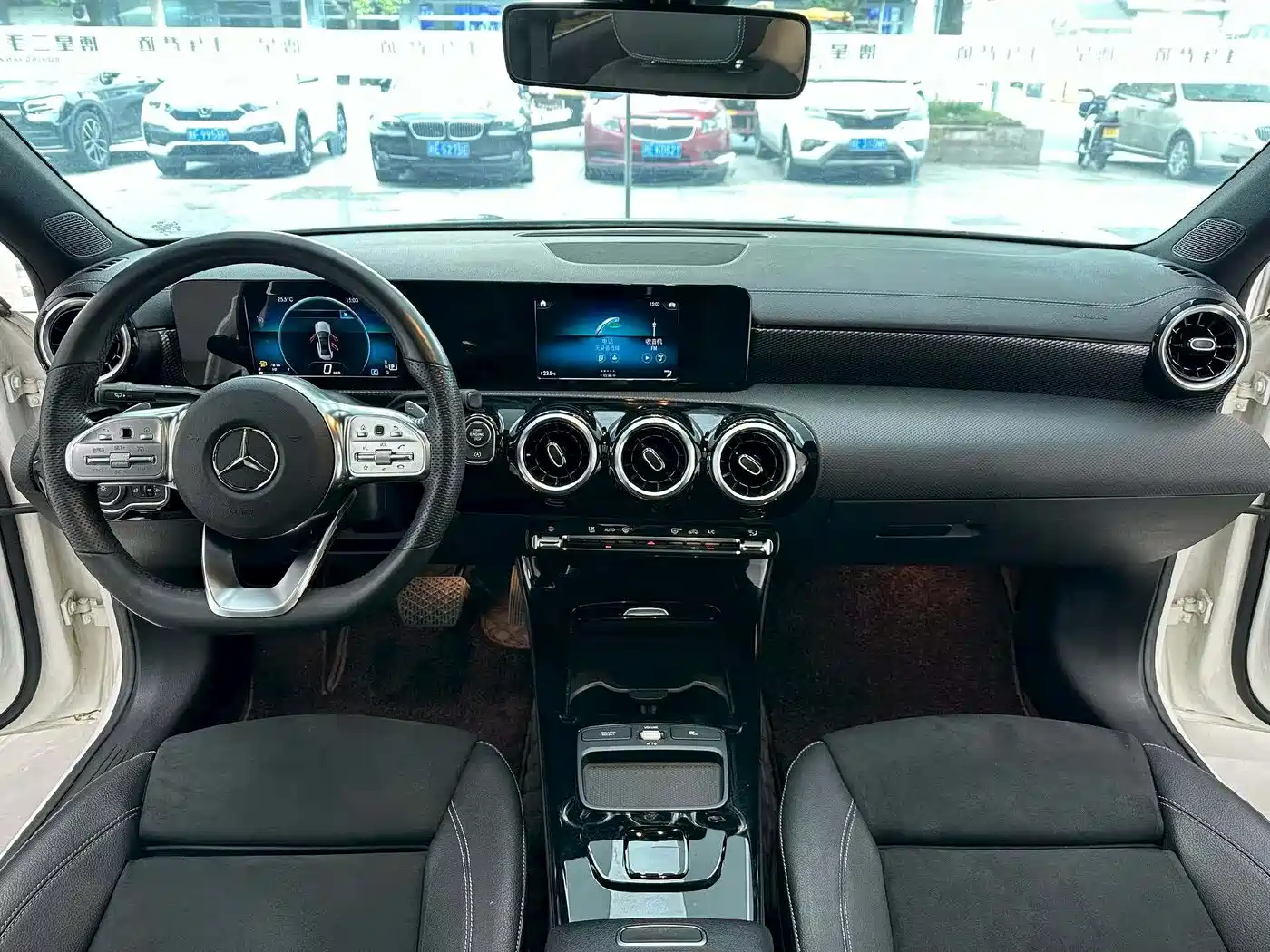 Mercedes-Benz Mercedes-Benz A-Class 2020 A 180 L Sport Sedan