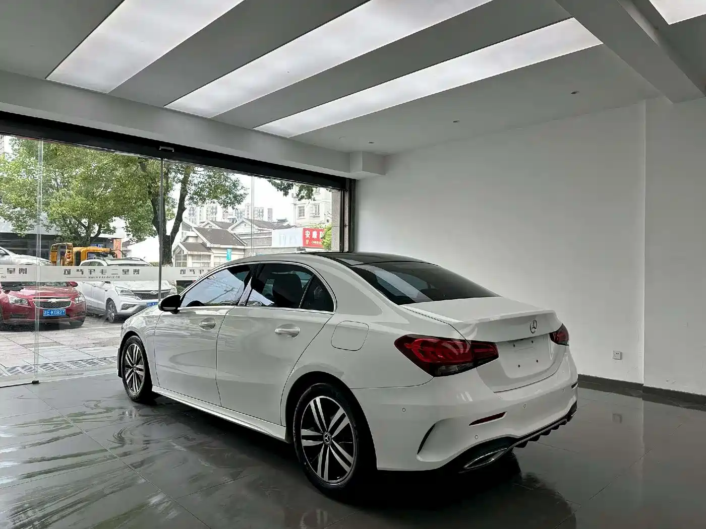 Mercedes-Benz Mercedes-Benz A-Class 2020 A 180 L Sport Sedan