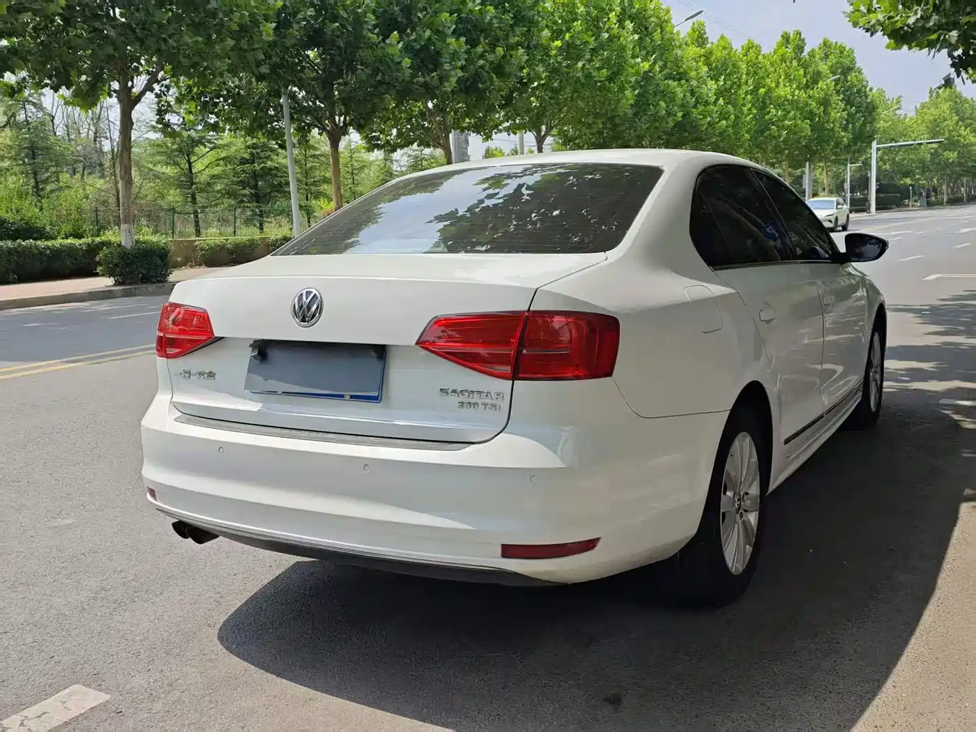 Volkswagen Sagitar 2015 230TSI Automatic Comfort