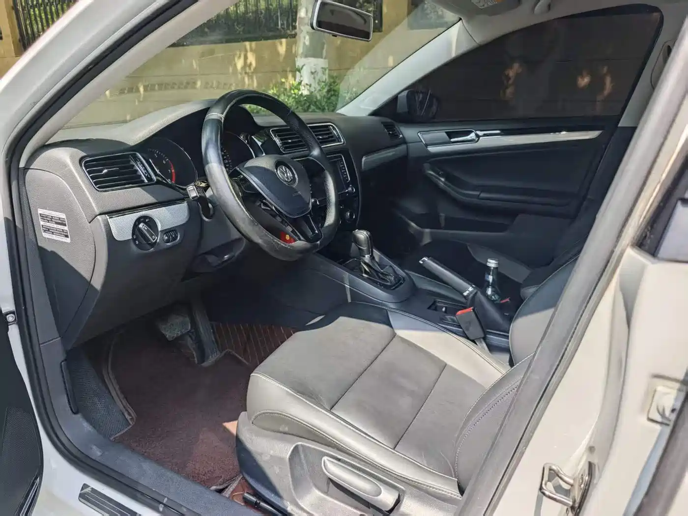 Volkswagen Sagitar 2015 230TSI Automatic Comfort