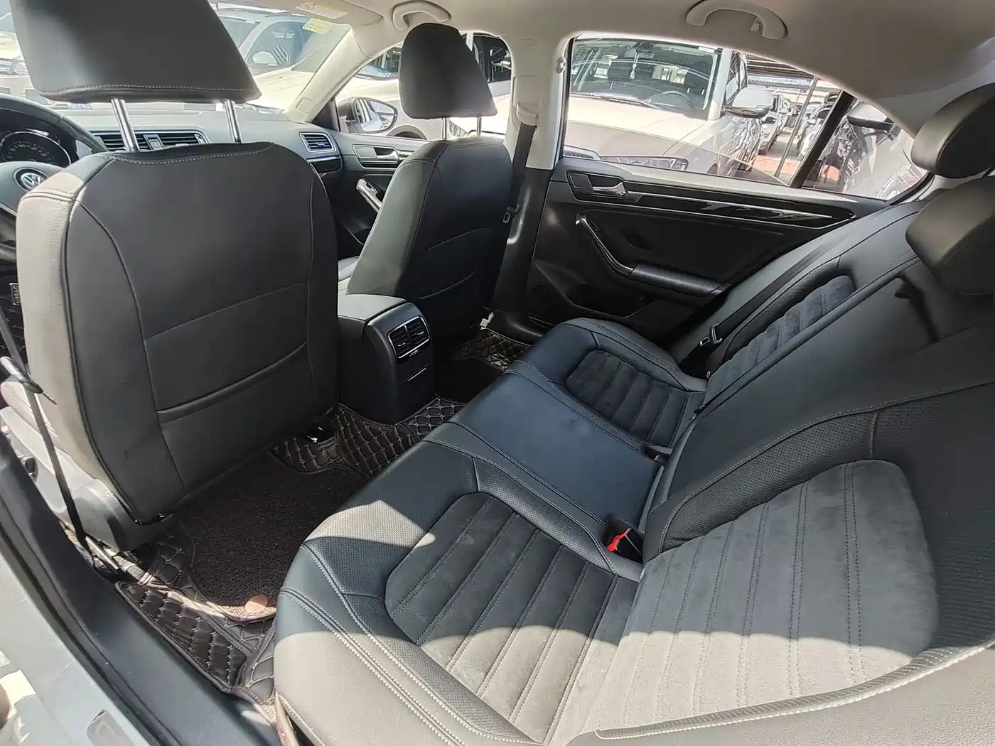 Volkswagen Sagitar 2018 280TSI DSG Luxury