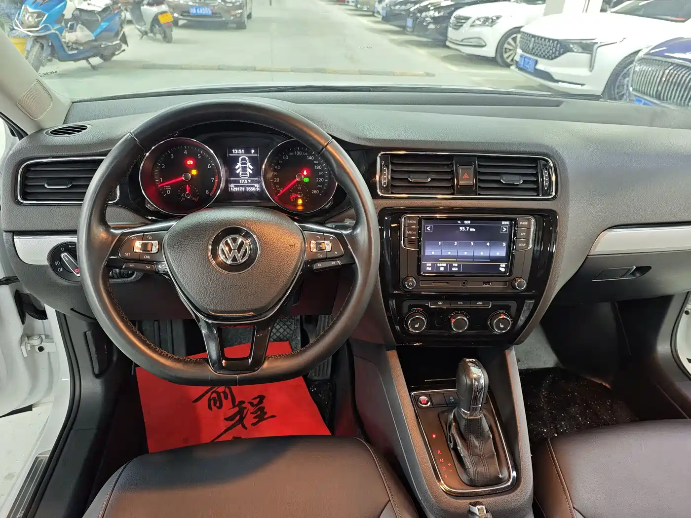 Volkswagen Sagitar 2018 180TSI DSG Premium Edition