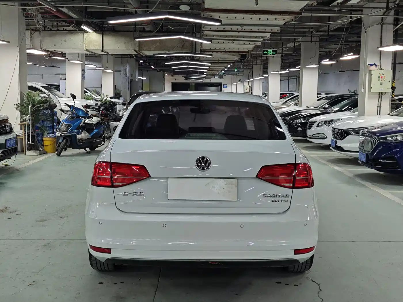 Volkswagen Sagitar 2018 180TSI DSG Premium Edition