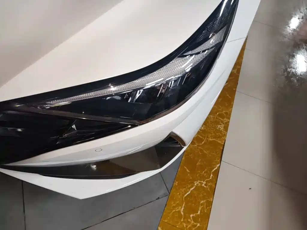 Hyundai Elantra 2022 240TGDi DCT LUX Premium Edition