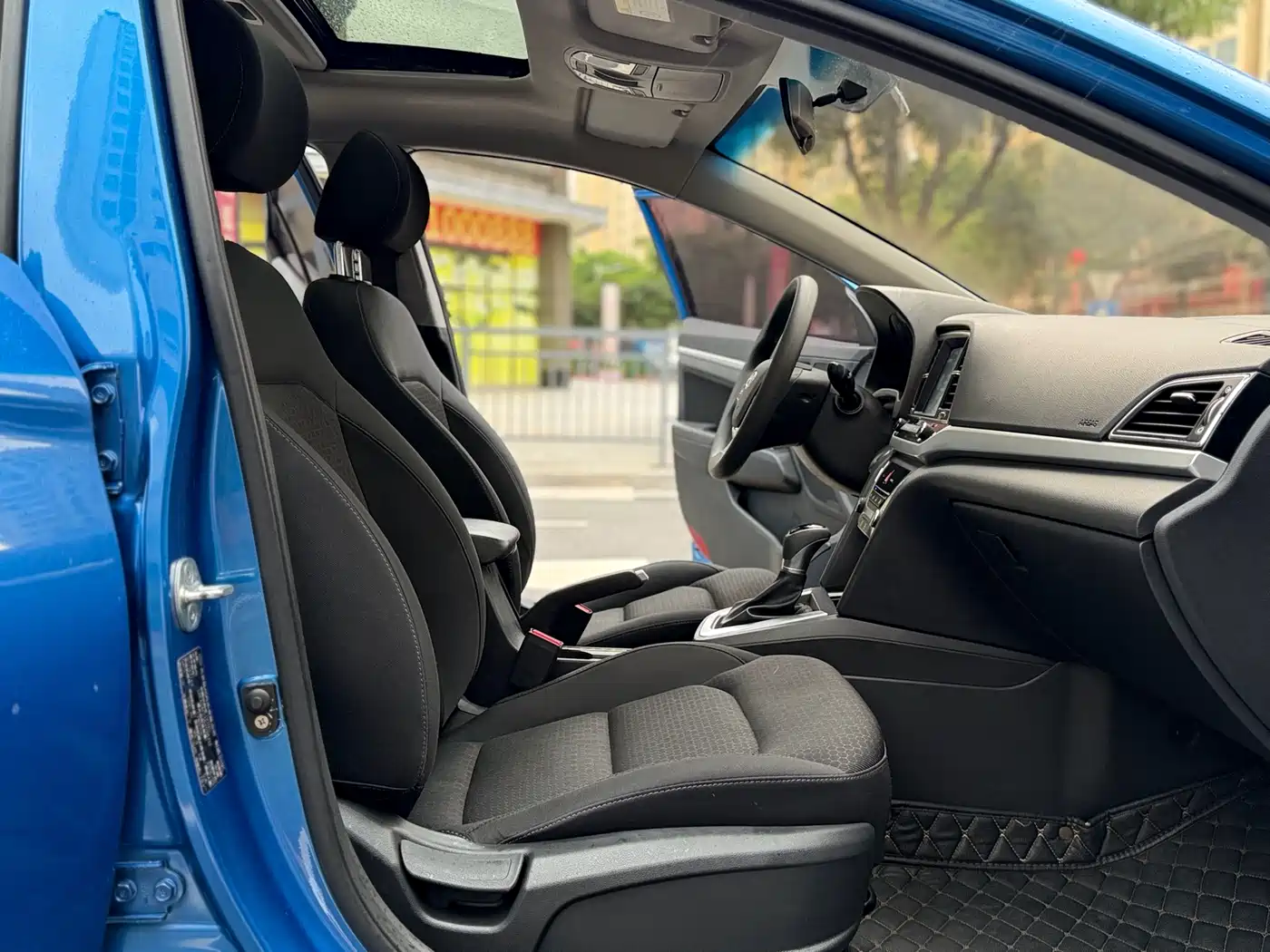 Hyundai Elantra 2016 Model 1.6L Automatic Smart Elite