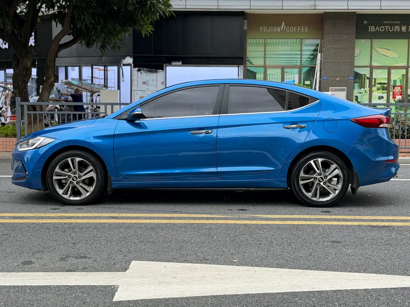 Hyundai Elantra 2016 Model 1.6L Automatic Smart Elite