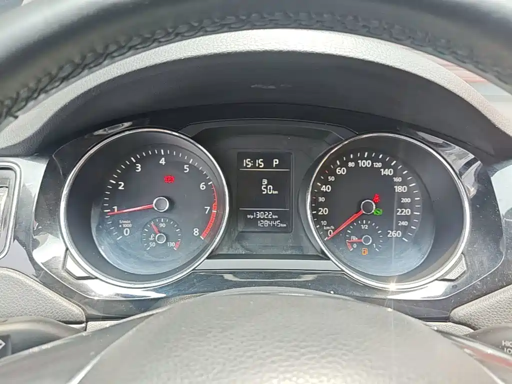 Volkswagen Sagitar 2015 230TSI Automatic Comfort