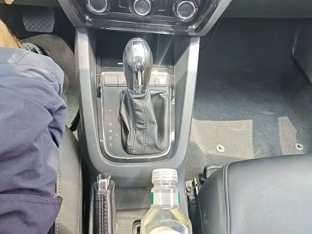 Volkswagen Sagitar 2015 230TSI Automatic Comfort