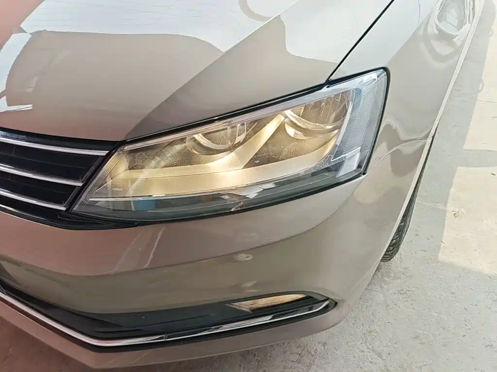 Volkswagen Sagitar 2015 230TSI Automatic Comfort