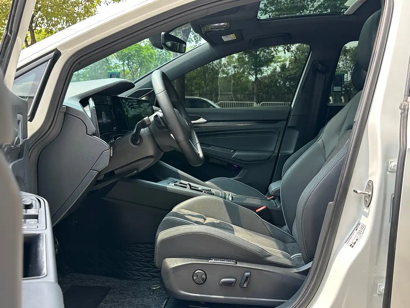 Volkswagen Golf 2023 280TSI DSG R-Line Lite