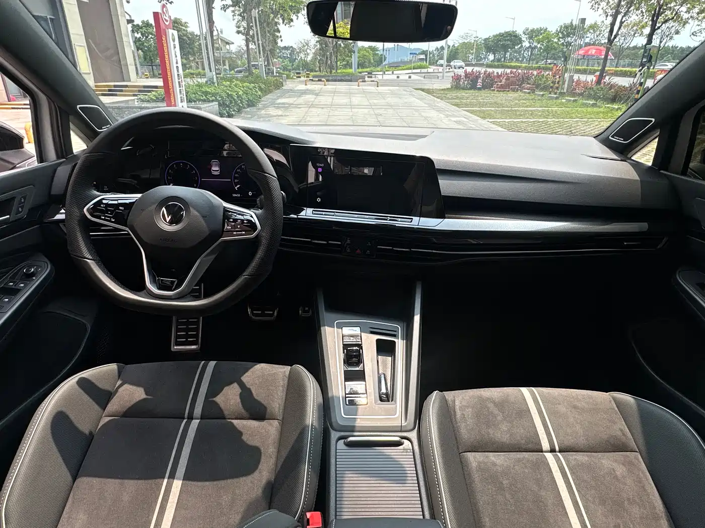 Volkswagen Golf 2023 280TSI DSG R-Line Lite