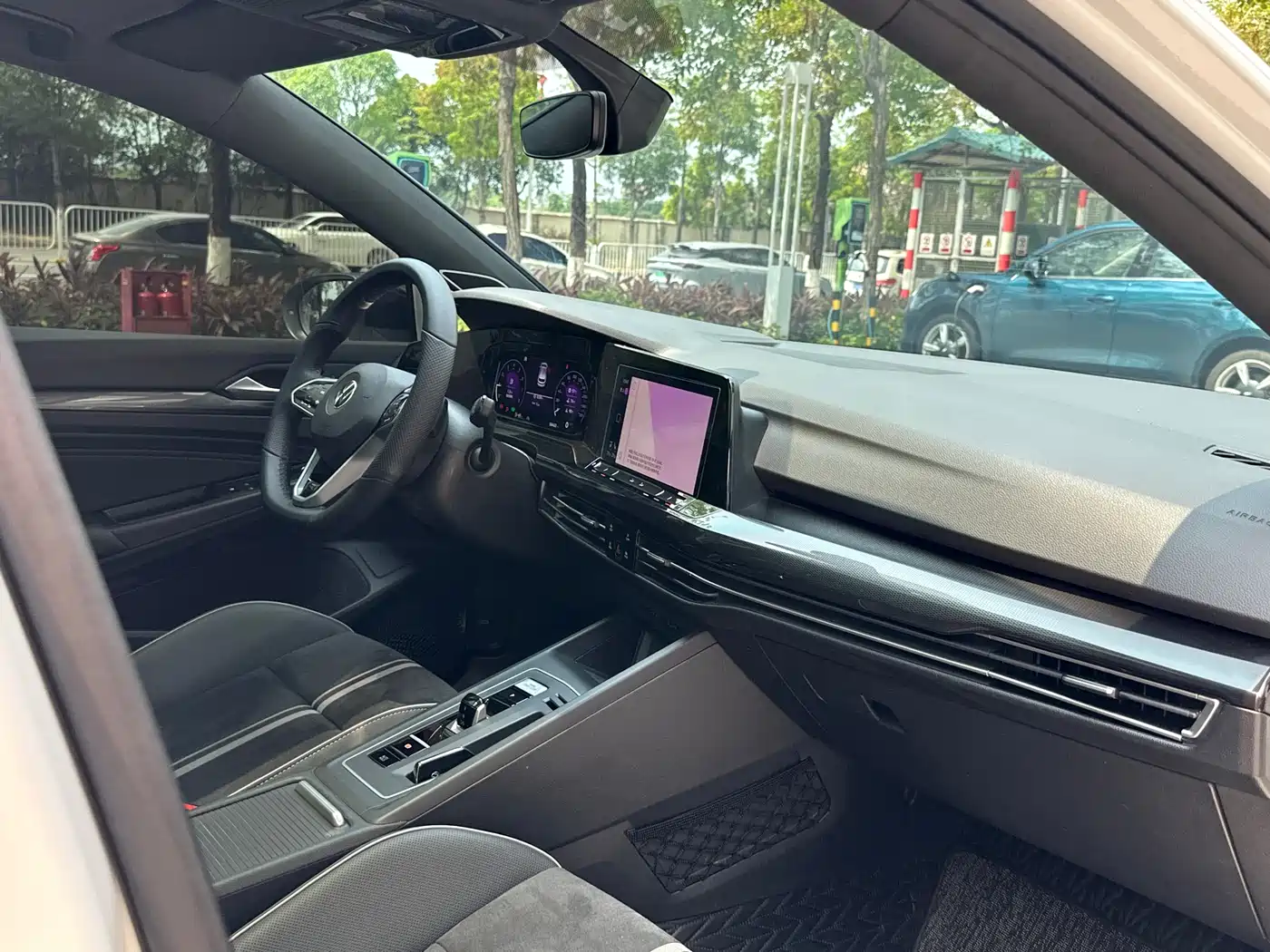 Volkswagen Golf 2023 280TSI DSG R-Line Lite