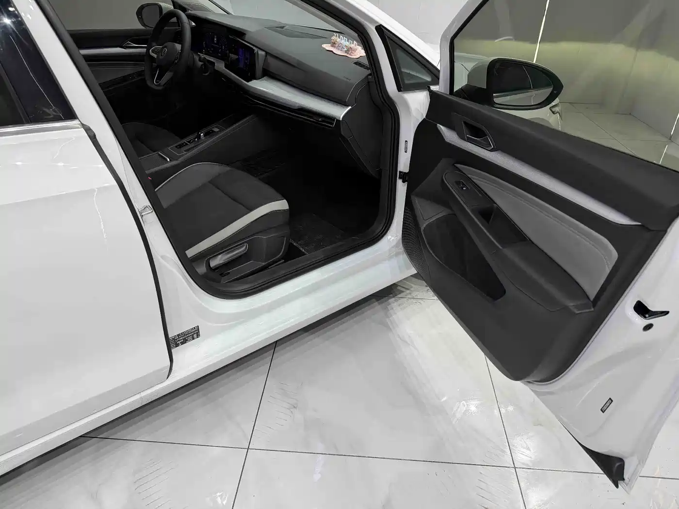 Volkswagen Golf 2021 280TSI DSG Pro