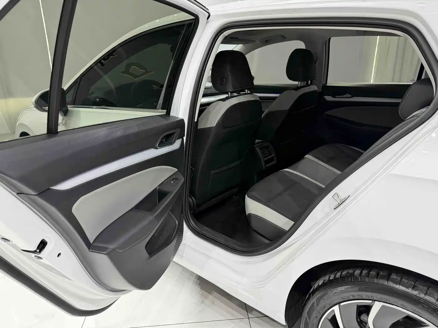 Volkswagen Golf 2021 280TSI DSG Pro