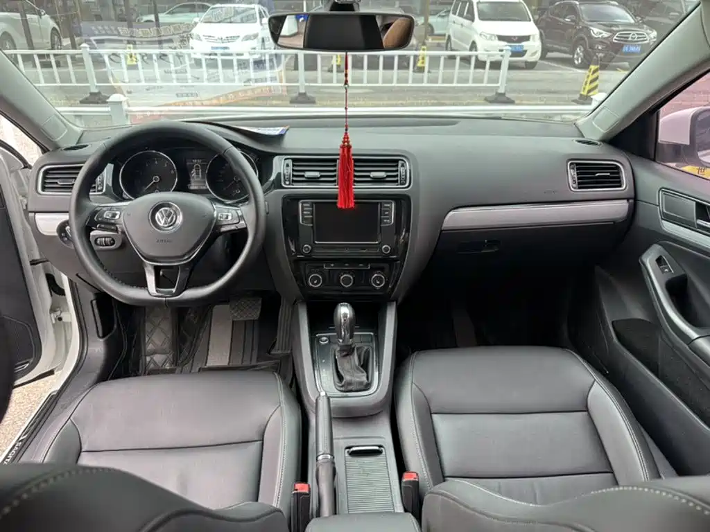 Volkswagen Sagitar 2017 180TSI Auto Exclusive Edition