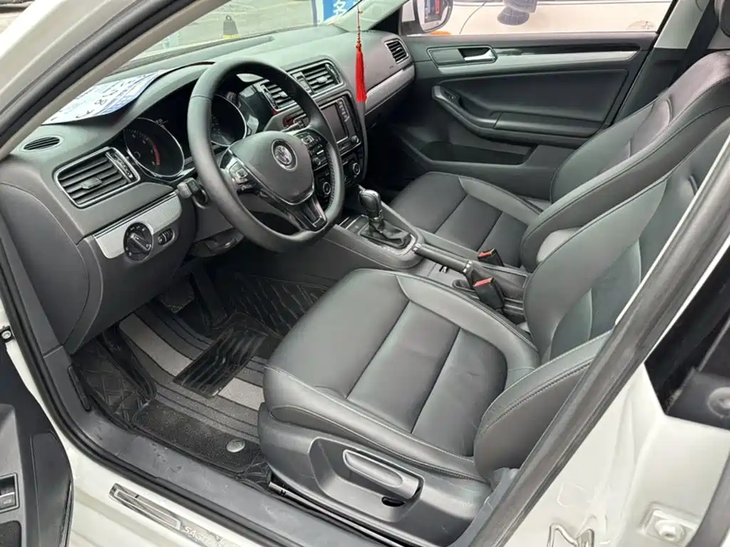 Volkswagen Sagitar 2017 180TSI Auto Exclusive Edition