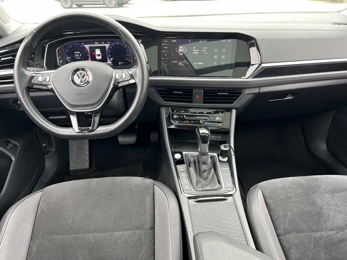 Volkswagen Sagitar 2021 280TSI DSG Surpassing Edition