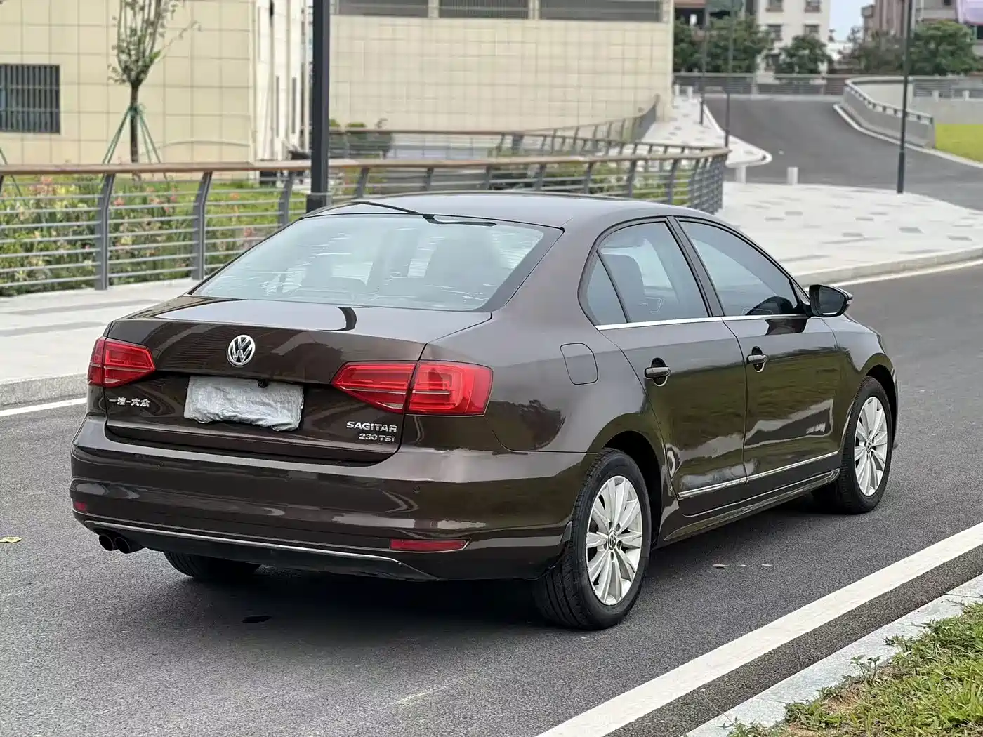 Volkswagen Sagitar 2015 230TSI Automatic Comfort