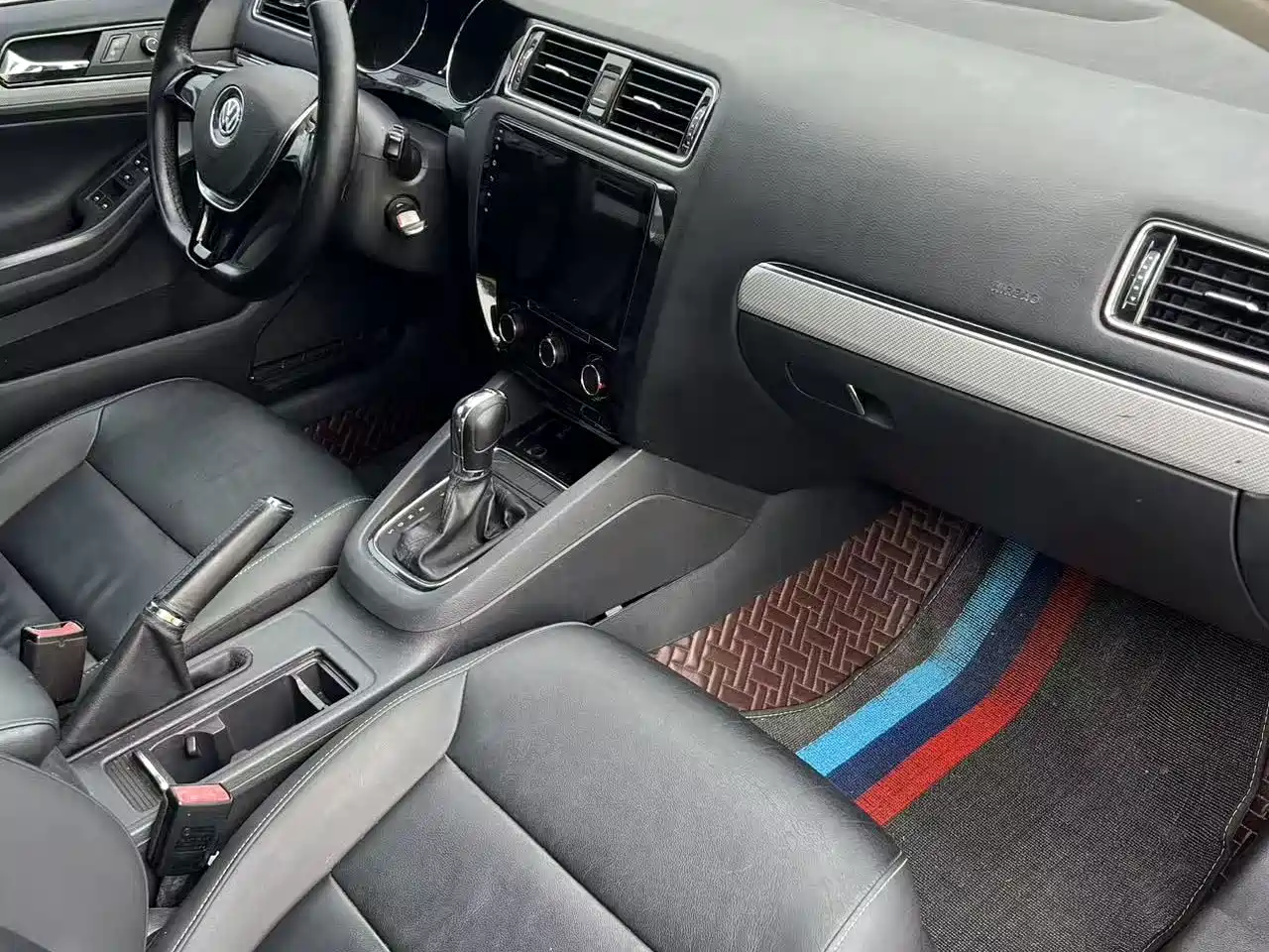 Volkswagen Sagitar 2015 230TSI Automatic Comfort