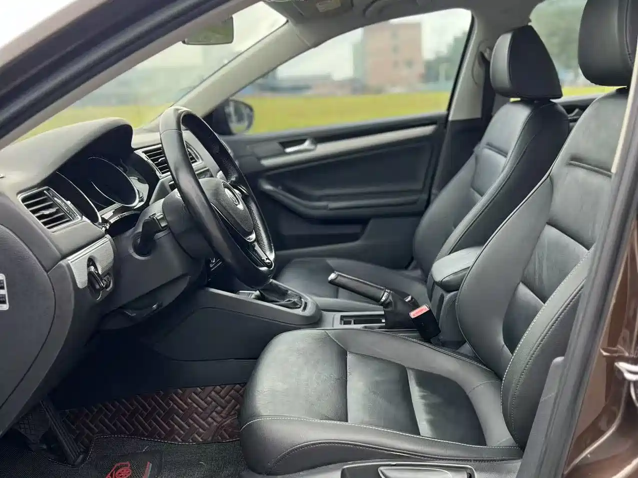 Volkswagen Sagitar 2015 230TSI Automatic Comfort